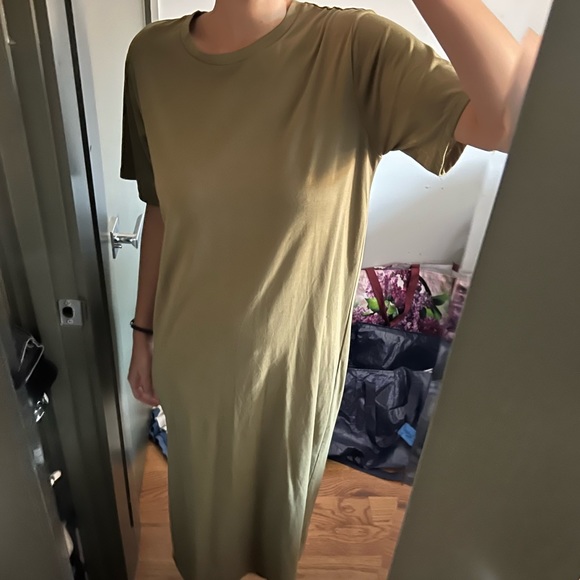 Olive green dress, long, size 8 - Picture 1 of 3